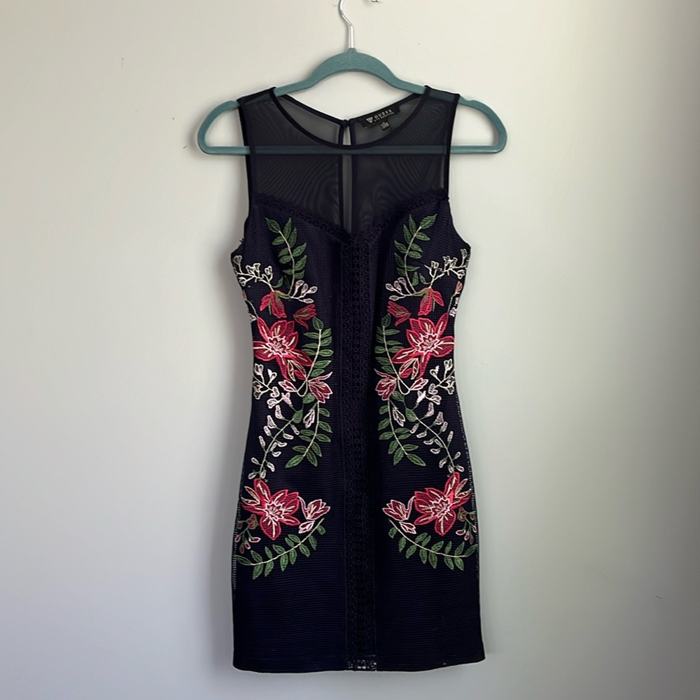 Guess Sleeveless Embroidered Dress. Size 4